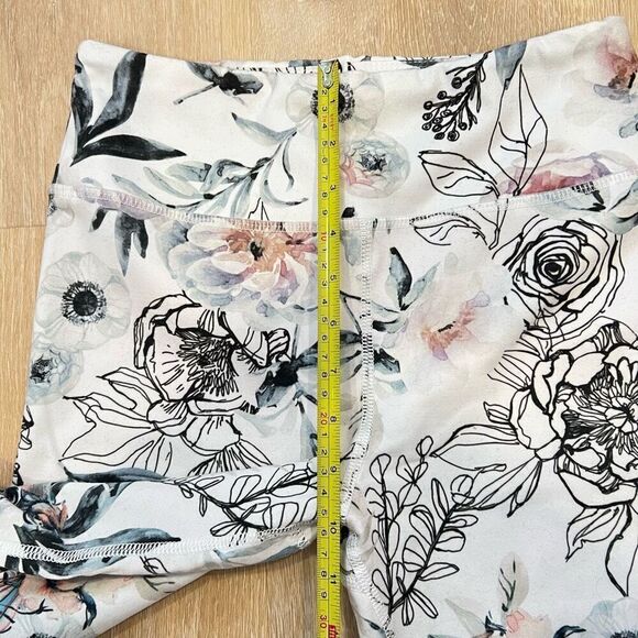 Evolution & Creation Watercolor & Outline Floral Print Pattern, Women’s Medium - Picture 7 of 10